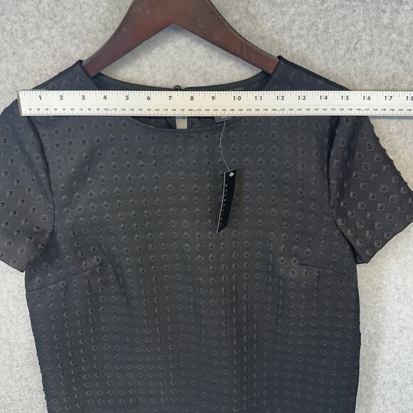 Attention Top Womens Medium Black Textured 100% Polyester Short Sleeve Pullover - Picture 13 of 14